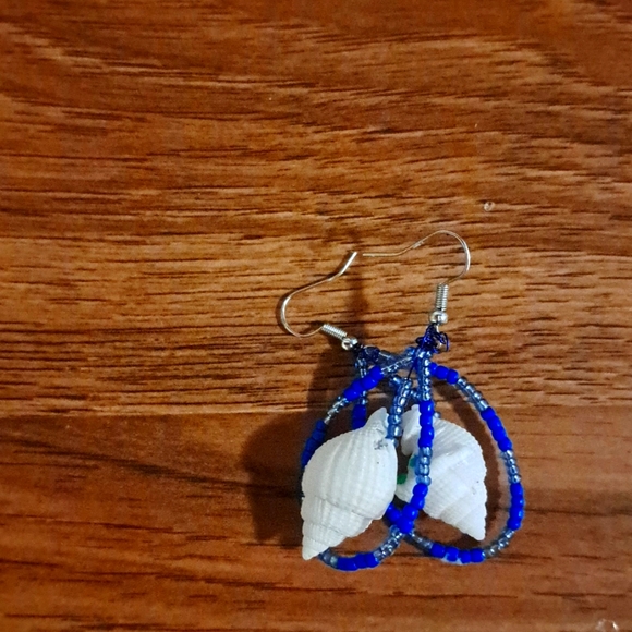 Seashell earings - Picture 1 of 1